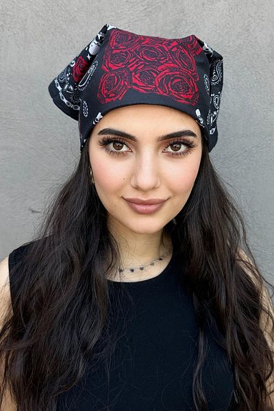 TAKIŞTIR باندانا على شكل جمجمة باللون الأسود