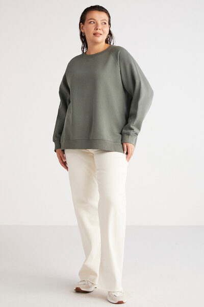 ETHIQUET Green Plus Size Relaxed Fit Fleece Sweatshirt - Barborabb Women