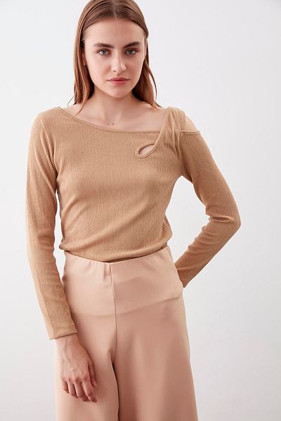 Vitrin Schulterdetaillierte Bluse mit breitem Kragen