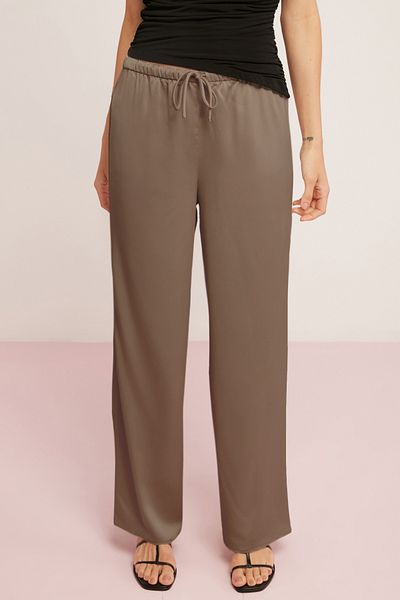 ETHIQUET Jeanne Damen-Flush-Hose aus Viskose-Satin, leicht drapiert, elastische Taille, weites Bein, ausgestellte Nerzhose