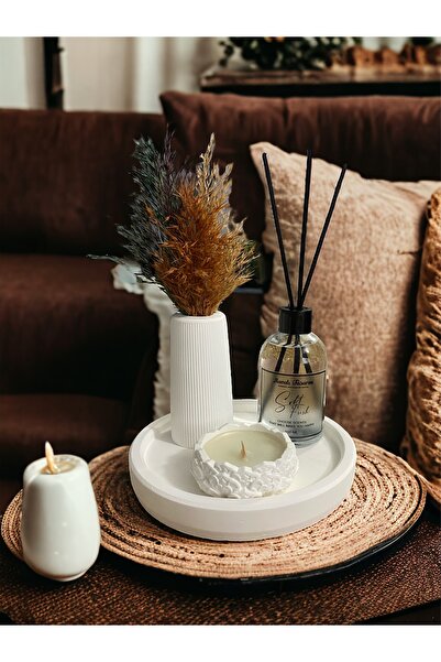 Havalı Tasarım Beyaz Renk Özel Tasarım Soft Oda Kokulu Ve Çiçek Model Mum , Ç...