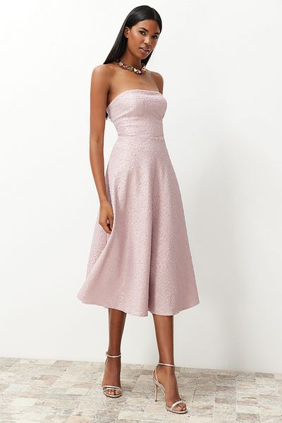 Trendyol Collection Elegáns szőtt púderes estélyi ruha - A-cut TPRSS24EL00160