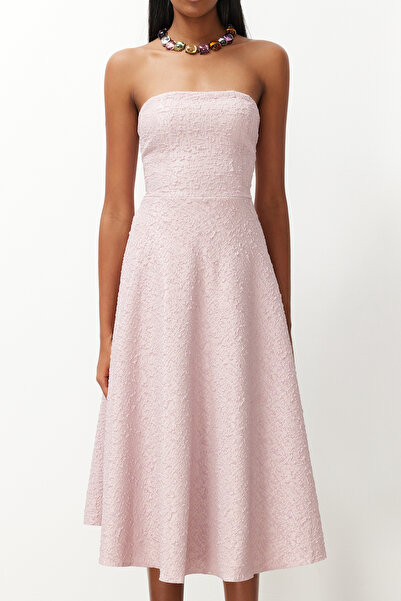 Trendyol Collection Κομψό υφαντό βραδινό φόρεμα σε σκόνη - A-Cut TPRSS24EL00160