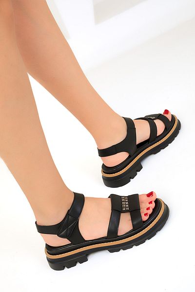 SOHO Women's Black Sandals 19087
