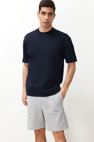 Trendyol Collection Shorts und Bermudas mit normaler Passform und Aufdruck - TMNSS24SR00056