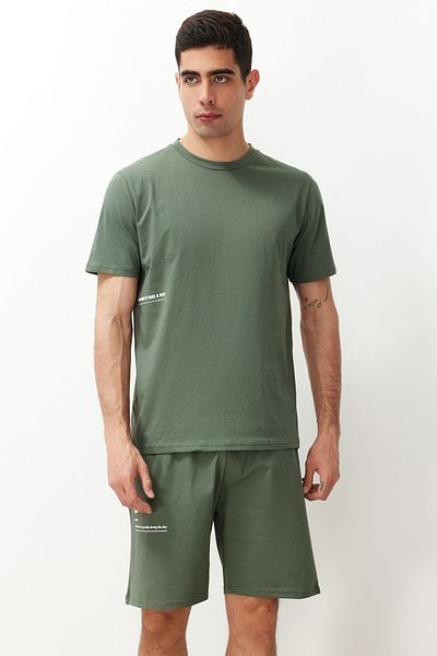 Trendyol Collection Zeleně potištěné pyžamové šortky Reguar Fit - TMNSS24PT00001