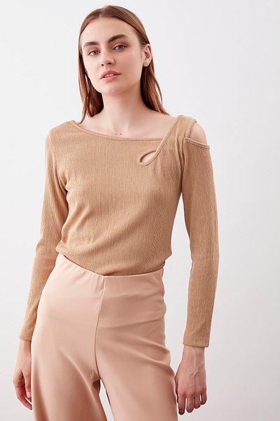 Vitrin Schulterdetaillierte Bluse mit breitem Kragen