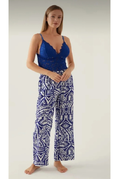 ARNETTE ArnettaİÇİ BÜSTİYERLİ YUMUŞAK DOKULU SABAKLIKLI ÜÇKÜ KADIN TAKIM