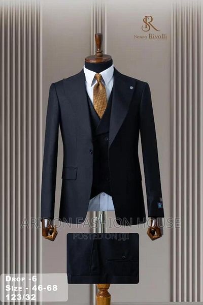 Senzo Rivolli Men's Black Slim Fit Suit