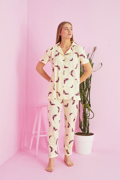 Siyah İnci Cotton Yellow Shoes Patterned Buttoned Pajamas Set