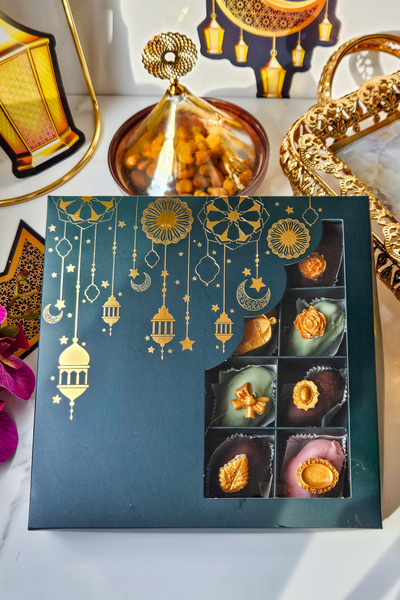 ksana choco El Yapımı Belçika Çikolatası Kaplı İçi Bademli, Fındıklı, Kajulu Jumbo Lüks Kudüs Hurması Ramazan