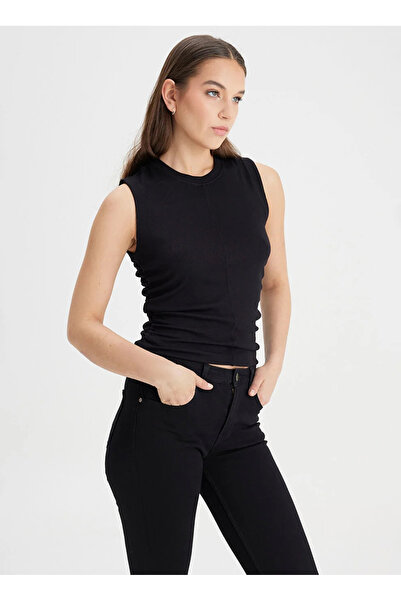 Lee Γυναικείο μπλουζάκι με λαιμόκοψη Crew Neck σε μαύρο χρώμα L241628001-Αμάν...