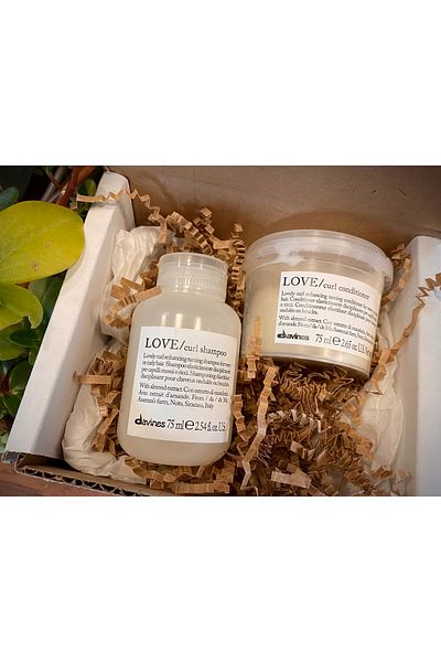 Davines Love Curl Shampoo that Gives Elasticity - Wavy Conditioner 250ml CYT97