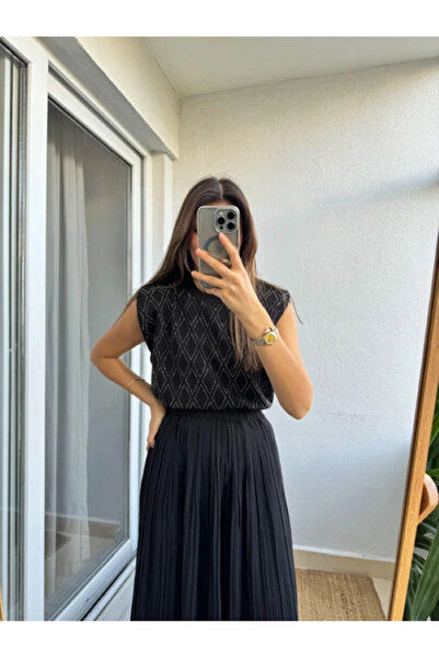 My Blog Αμάνικη μπλούζα με μαύρη πέτρα