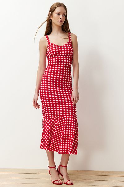 Trendyol Collection Piros kockás pántos testhezálló bordás rugalmas kötött maxi ceruza ruha TWOSS24EL00682
