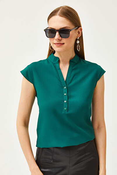 Olalook Γυναικεία σμαραγδένια πράσινη μπλούζα βισκόζης με 4 κουμπιά BLZ-19000279