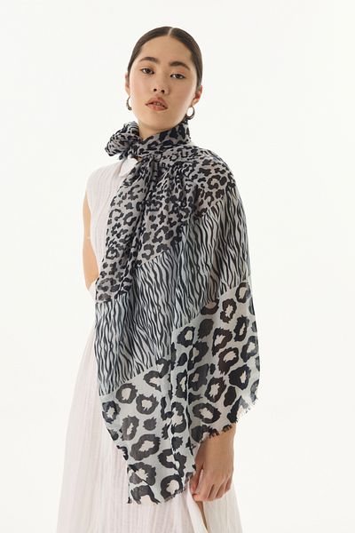 FENZA SCARF GALE - Πέτρινο βαμβακερό σάλι με σχέδιο Leopard Zebra