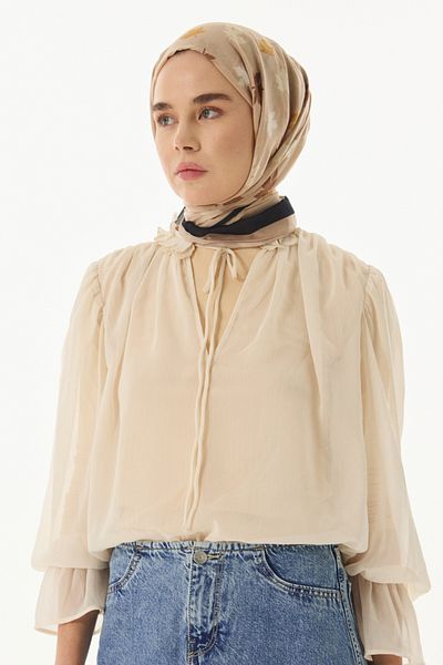 FENZA SCARF Памучен шал с шарка на листа от зета и мляко и кафе