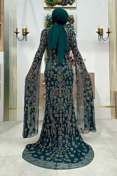 Bym Fashion فستان سهرة مطرز بأحجار الزمرد 7492