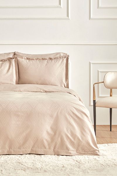 Karaca Home White Collection Lush Set cuvertură de pilota din satin jacquard dublu Bej