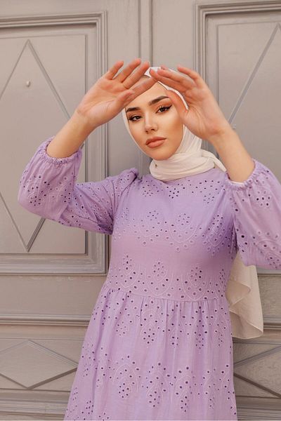 benguen Fliederfarbenes Spitzenkleid 1073