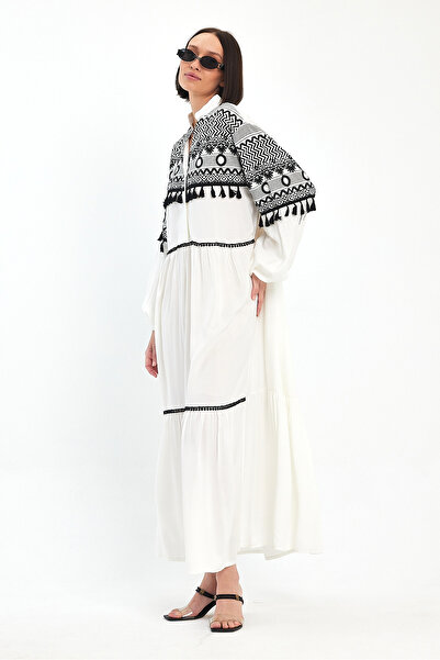 Denismoda Γυναικείο μακρύ φόρεμα με στάμπα και λεπτομέρεια με φούντα