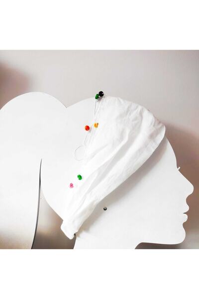 sema aksesuar Λεπτομερής λευκή μπαντάνα με χάντρες