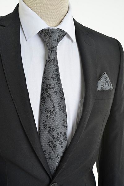 Brianze Black Flower Pattern Gray Handkerchief Tie Mkch-2