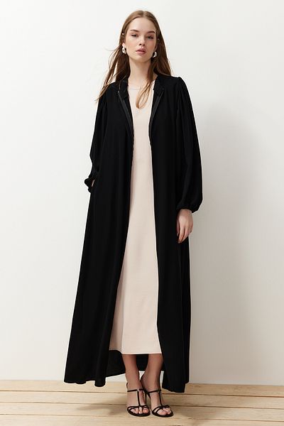 Trendyol Modest Černá čepice Mevlana s balonovým rukávem - Detailní zip Ferace TCTSS24KF00030