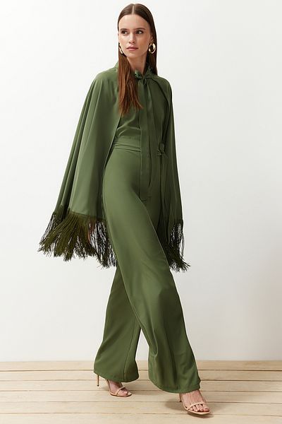 Trendyol Modest Set khaki večerních šatů a peleríny se střapcem - TCTAW24DB00007