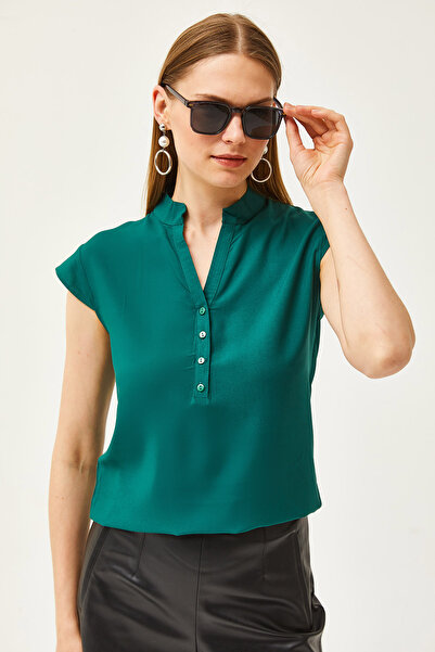 Olalook Γυναικεία σμαραγδένια πράσινη μπλούζα βισκόζης με 4 κουμπιά BLZ-19000279