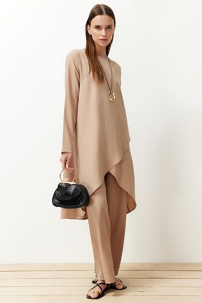 Trendyol Modest Bézs aszimmetrikus szőtt tunika nadrág felső és alsó szett TCTSS24US00074