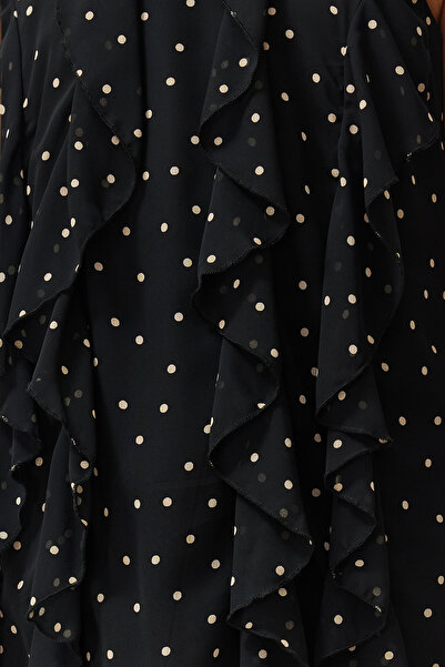 Trendyol Collection Schwarzes gepunktetes Volant-Minikleid aus Chiffon mit Futter TWOSS24EL00540