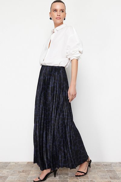 Trendyol Collection Dark Navy Blue Pleated Animal Print Printed Stretch Knitted Skirt TWOSS24ET00041