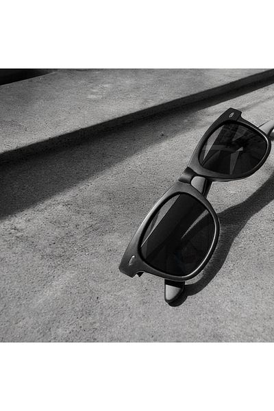 pullmarkt Unisex Sunglasses - Stylish and Comfortable Design