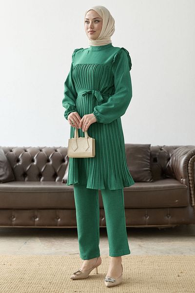 InStyle Front Pleated Ruffle Detail Set - Emerald Green
