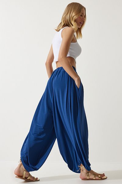 Happiness İstanbul Marineblaue, plissierte, bequeme Baggy-Hose aus Modal für Damen DD01313
