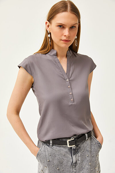 Olalook Bluză gri din viscoză, cu decolteu în V, cu 4 nasturi, BLZ-19000279