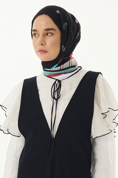 FENZA SCARF Μαύρο βαμβακερό σάλι Abelia Daisy με σχέδιο