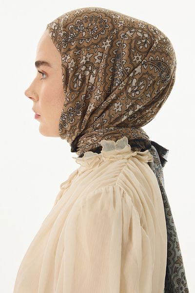 FENZA SCARF СИВО-КАФЯВ ПАМУЧЕН ШАЛ С ЦВЕТЕН ДЕСЕРТ НА АСТРА