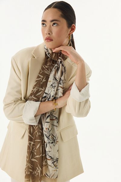 FENZA SCARF Βαμβακερό σάλι με μοτίβο με φύλλα ελιάς καφέ-μπεζ