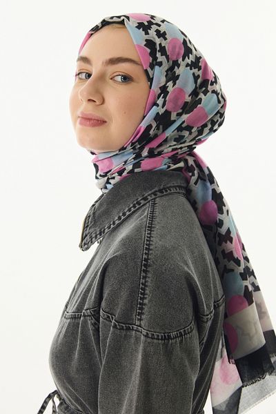 FENZA SCARF ŞAL DE BUMBAC NEGRU-PUDRĂ CU MODEL GRAFIC AMY