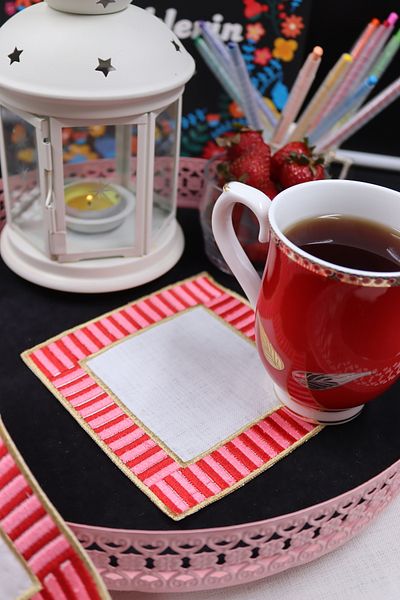 vipceyiz Tile Patterned Coffee Side Presentation Napkin (2 Pcs)
