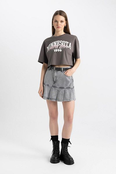 DeFacto Coool Oversize Wide Fit potištěné tričko s krátkým rukávem B7062ax24sm