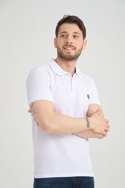 Varetta تيشيرت رجالي من القطن بياقة بولو بيضاء وأكمام قصيرة