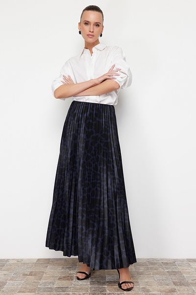 Trendyol Collection Dark Navy Blue Pleated Animal Print Printed Stretch Knitted Skirt TWOSS24ET00041