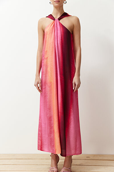 Trendyol Collection Розова макси тъкана рокля с права кройка и яка с детайли TWOSS24EL00387