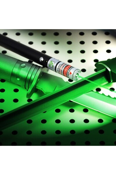Kuzey VIP 100 MW GREEN LASER POINTER 100 MW YEŞİL LAZER 4 BAŞLIKLI KUTULU YEŞ...