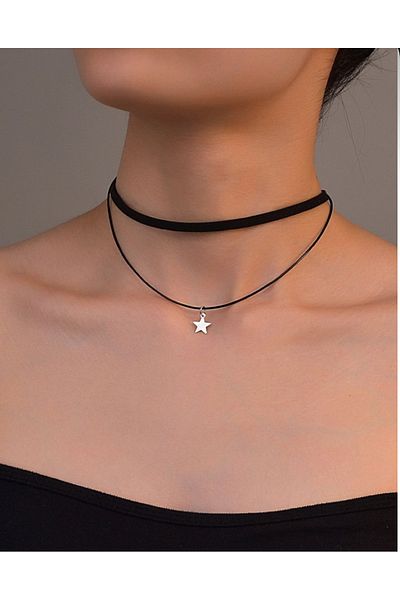 Be Best Women's Black Velvet Star Figured Choker E788