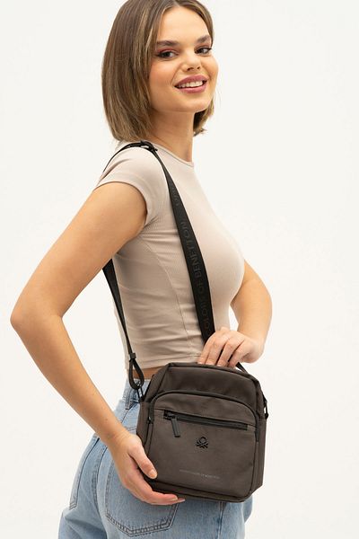 United Colors of Benetton Ανδρική τσάντα χιαστί σε γκρι χρώμα Benetton - BNT1262